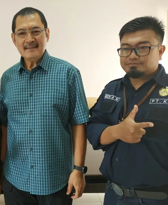 Dengan Komisaris PT Komunitas Bangun Bersama