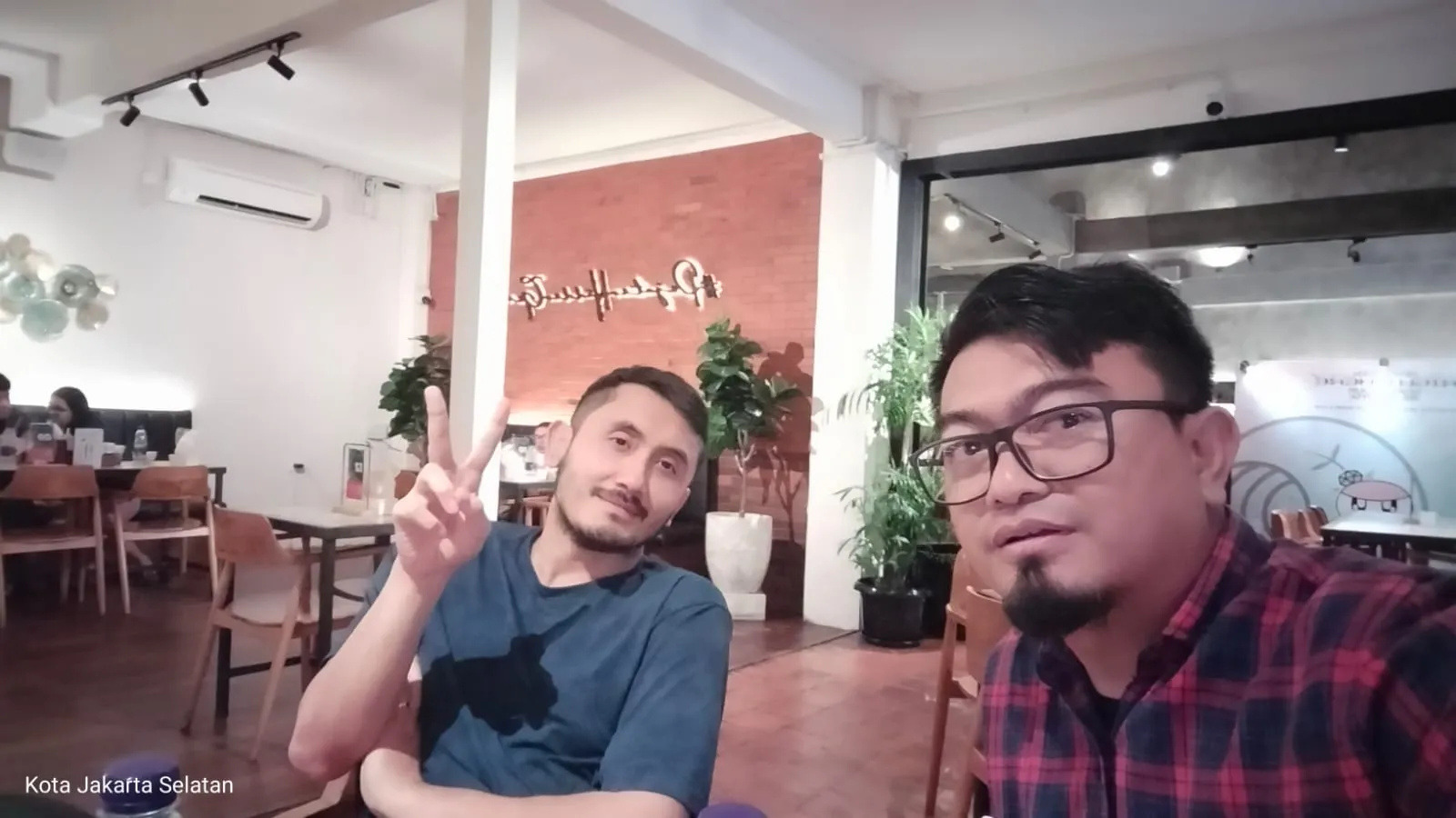 Dengan Direktur Marketing PT Komunitas Bangun Bersama